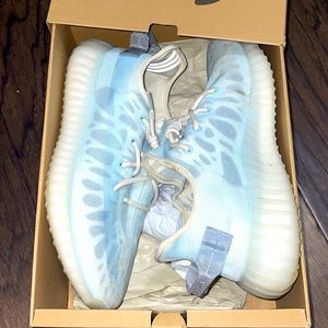 Yeezy Mono Ice